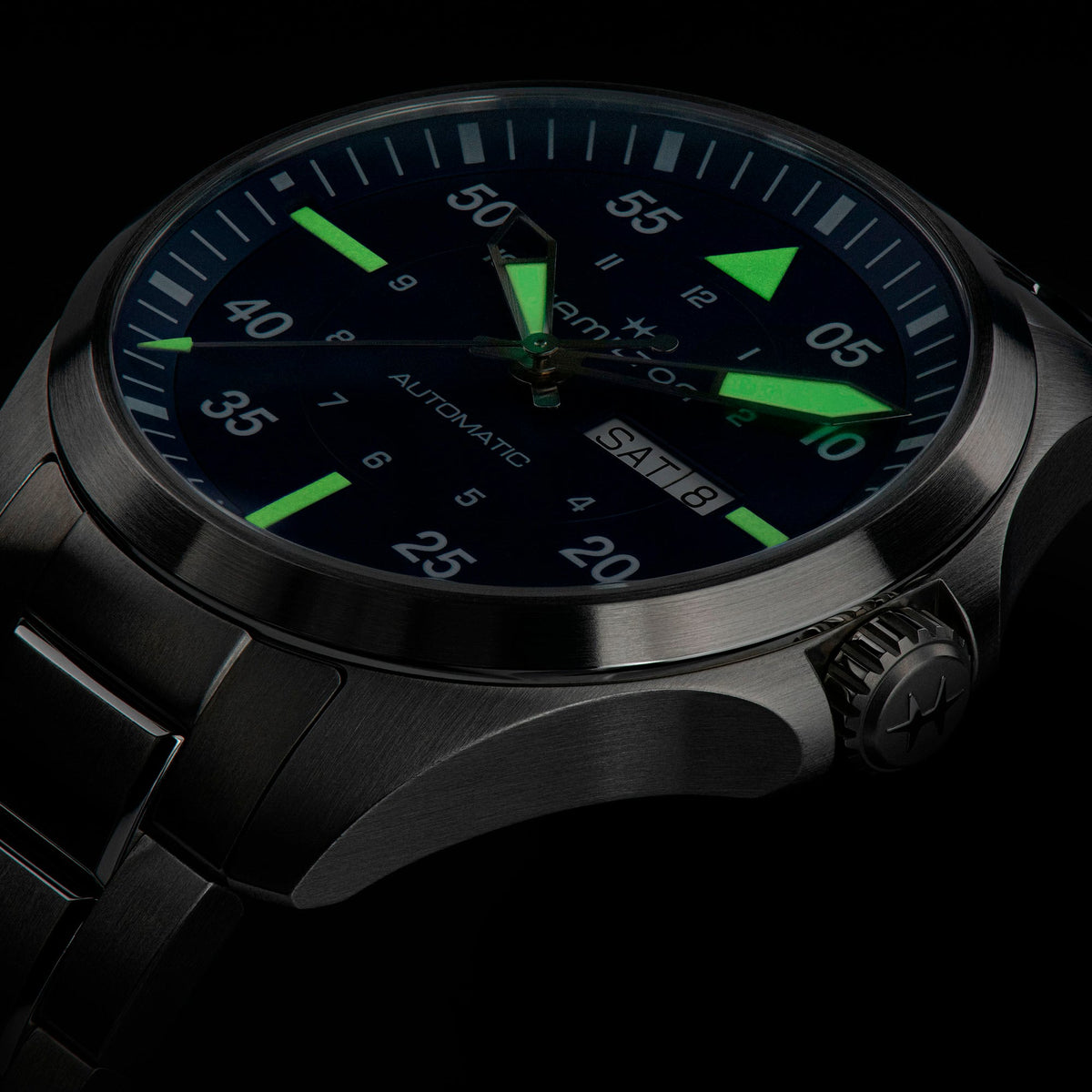 Hamilton Khaki Aviation H64635140 – dial in the dark