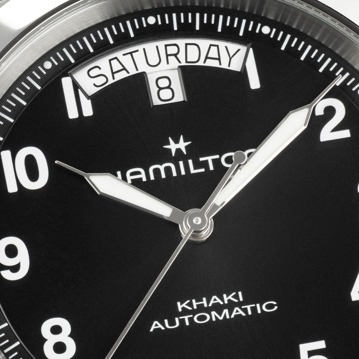 Hamilton Khaki Field H64475531 – dial close-up