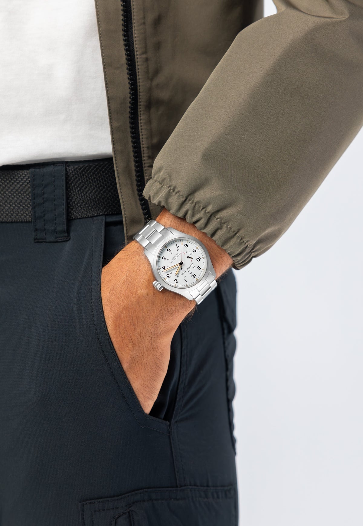 Hamilton Khaki Field H69509110 – on the wrist