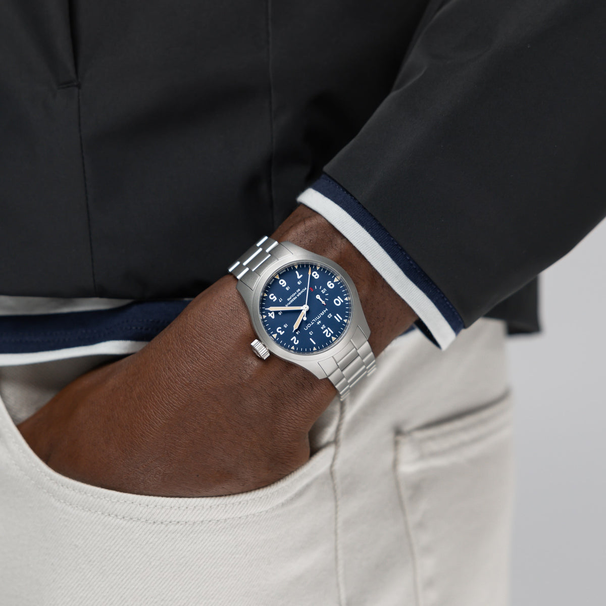Hamilton Khaki Field H69509140 – on the wrist