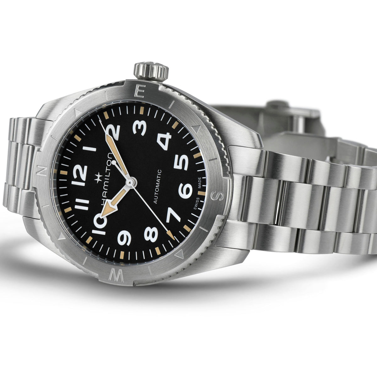 Hamilton Khaki Field H70315130 – angled view