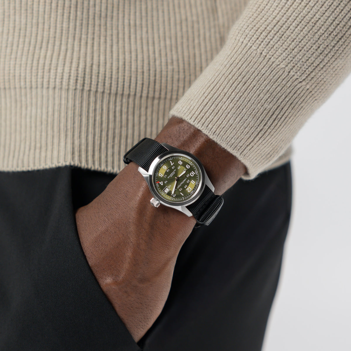 Hamilton Khaki Field H70455960 – on the wrist