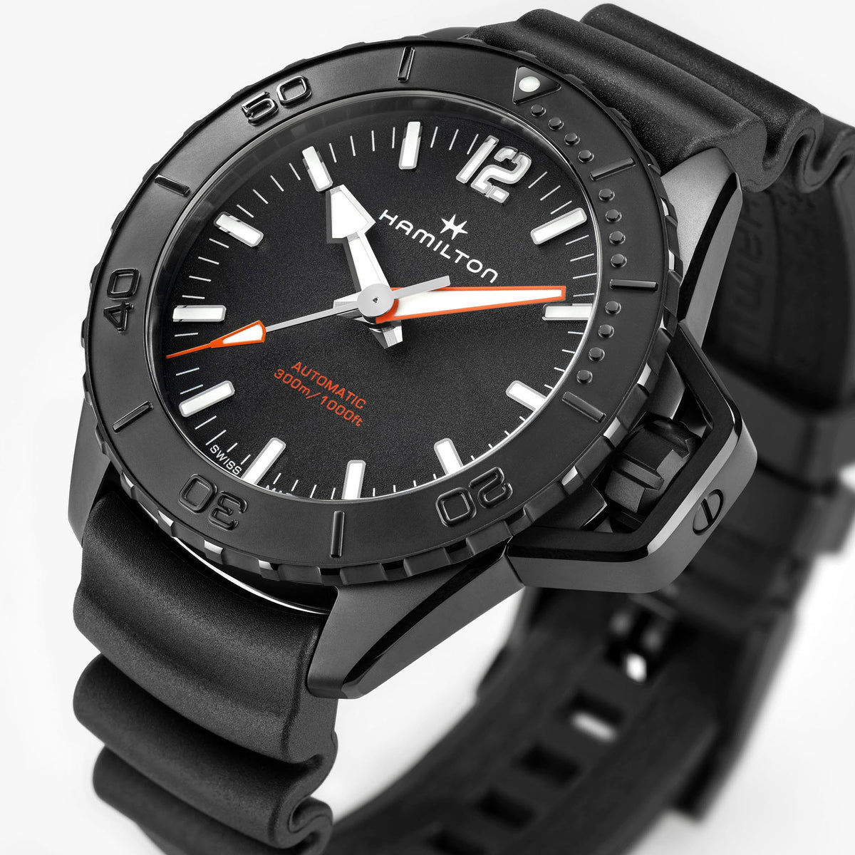 Hamilton Khaki Navy H77855330 – three-quarter view