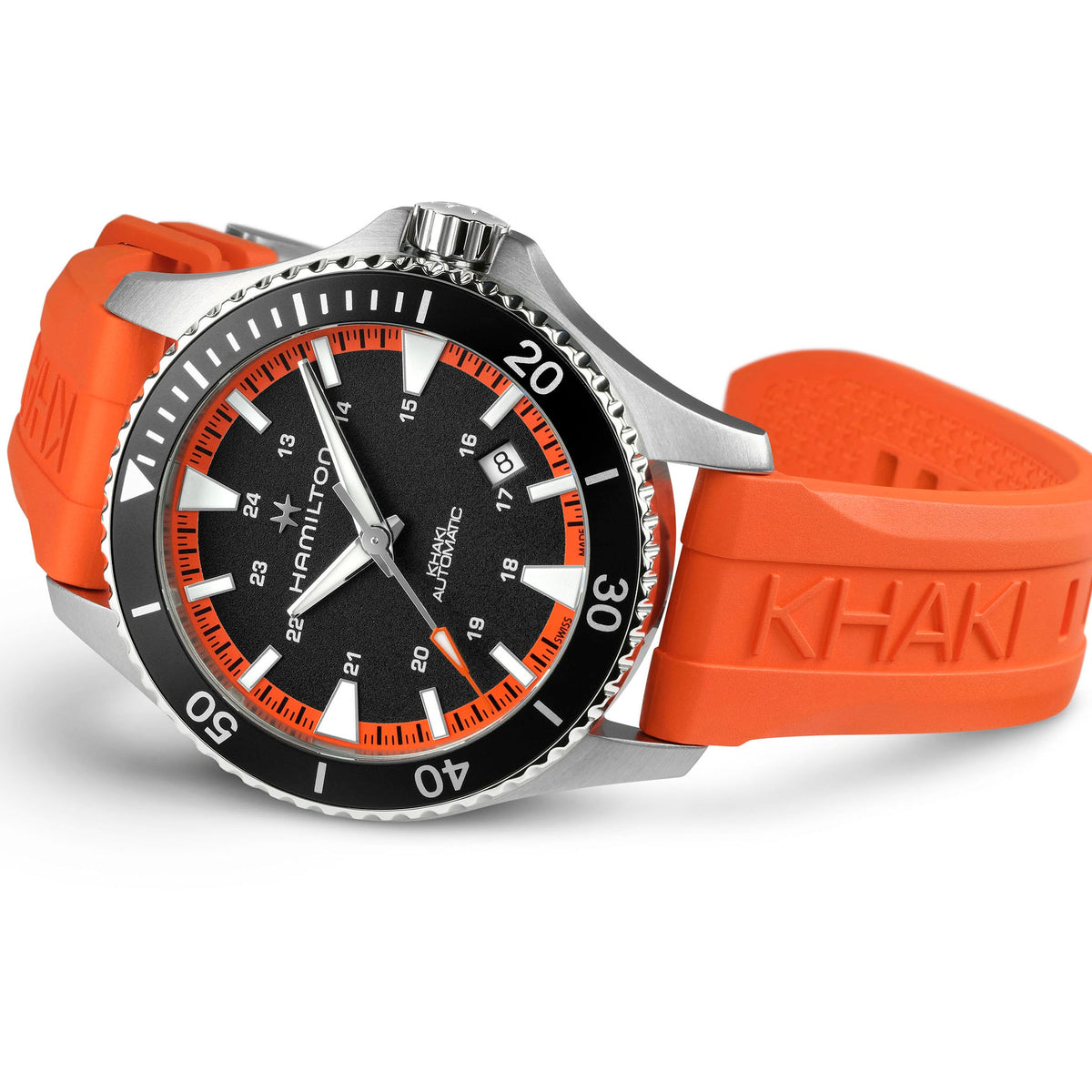 Hamilton Khaki Navy H82395331 – angled view