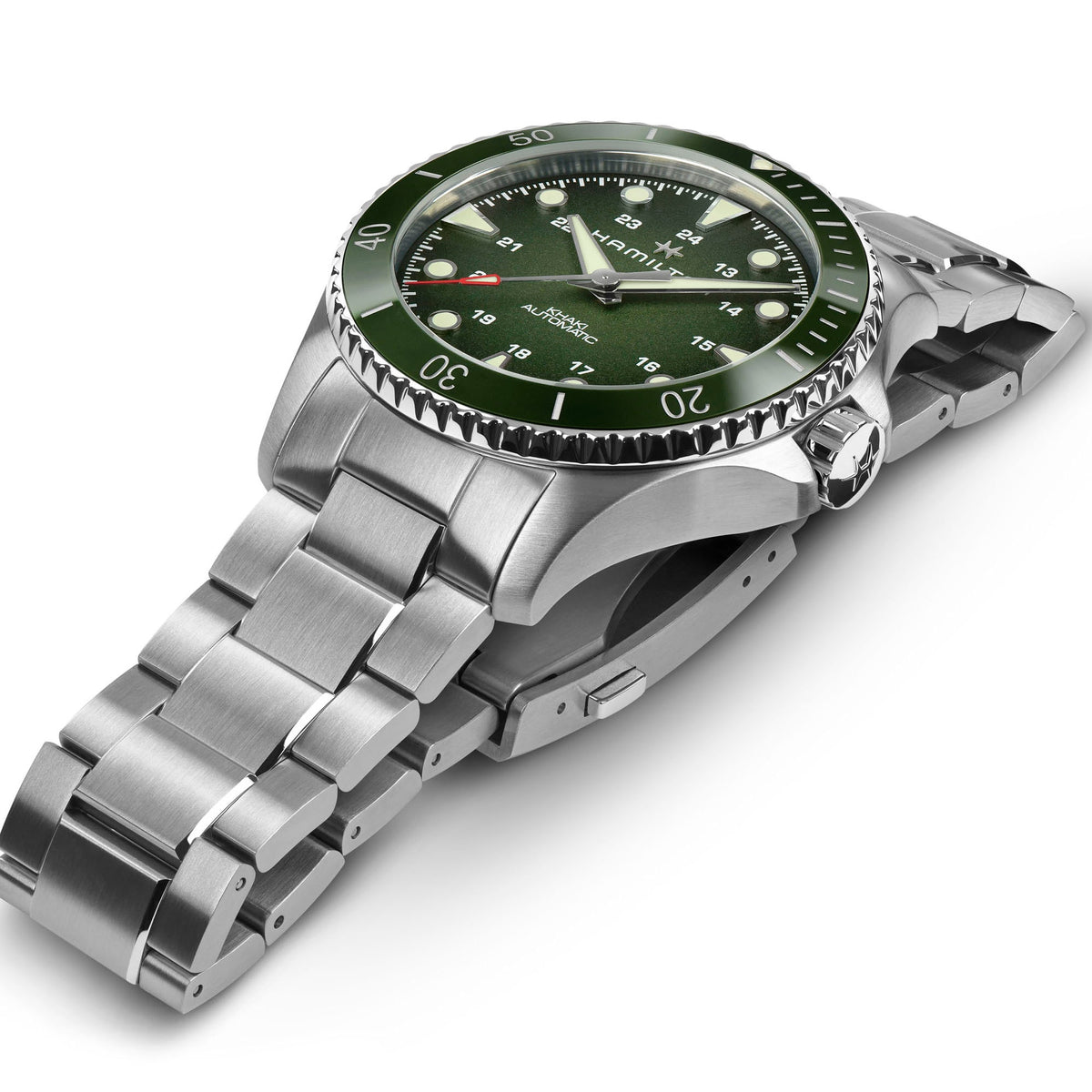Hamilton Khaki Navy H82525160 – three-quarter view