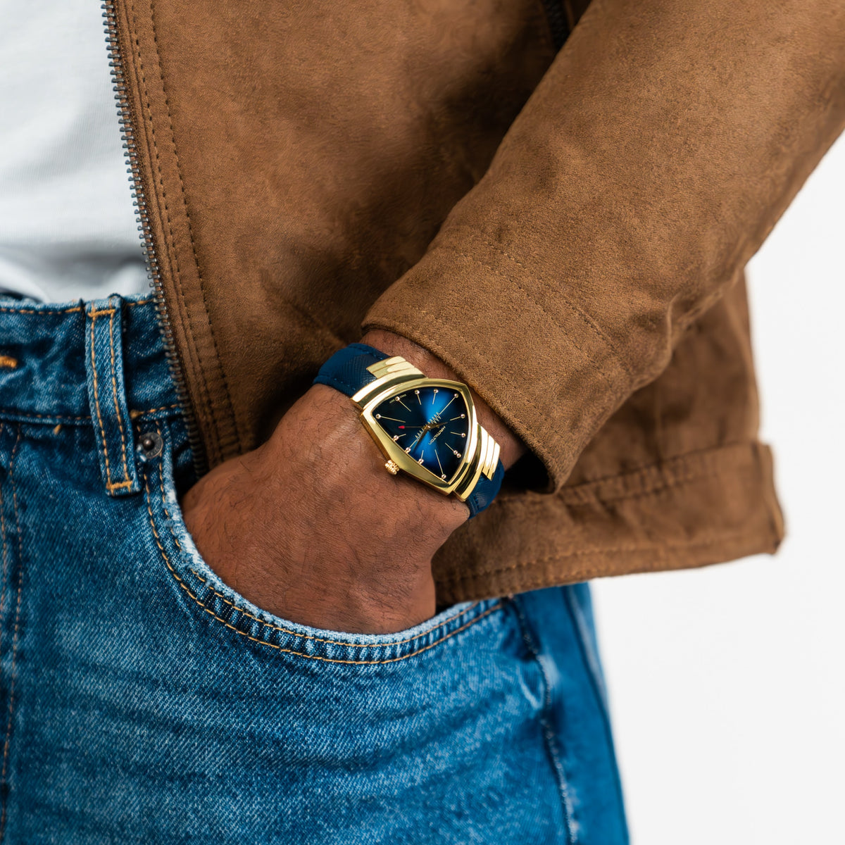 Hamilton Ventura H24301941 – on the wrist