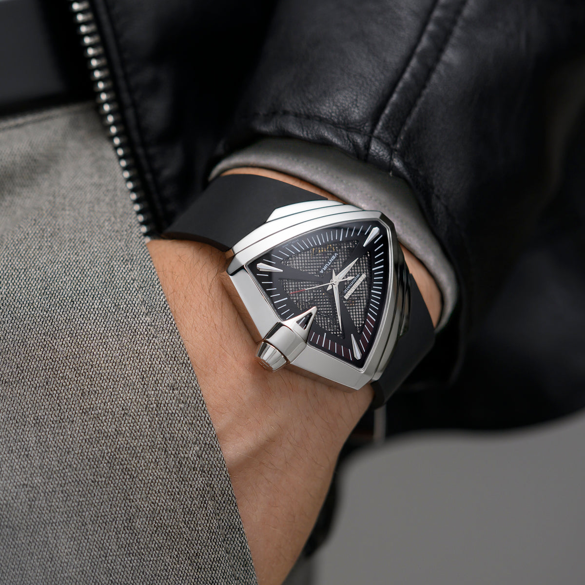 Hamilton Ventura H24655331 – on the wrist