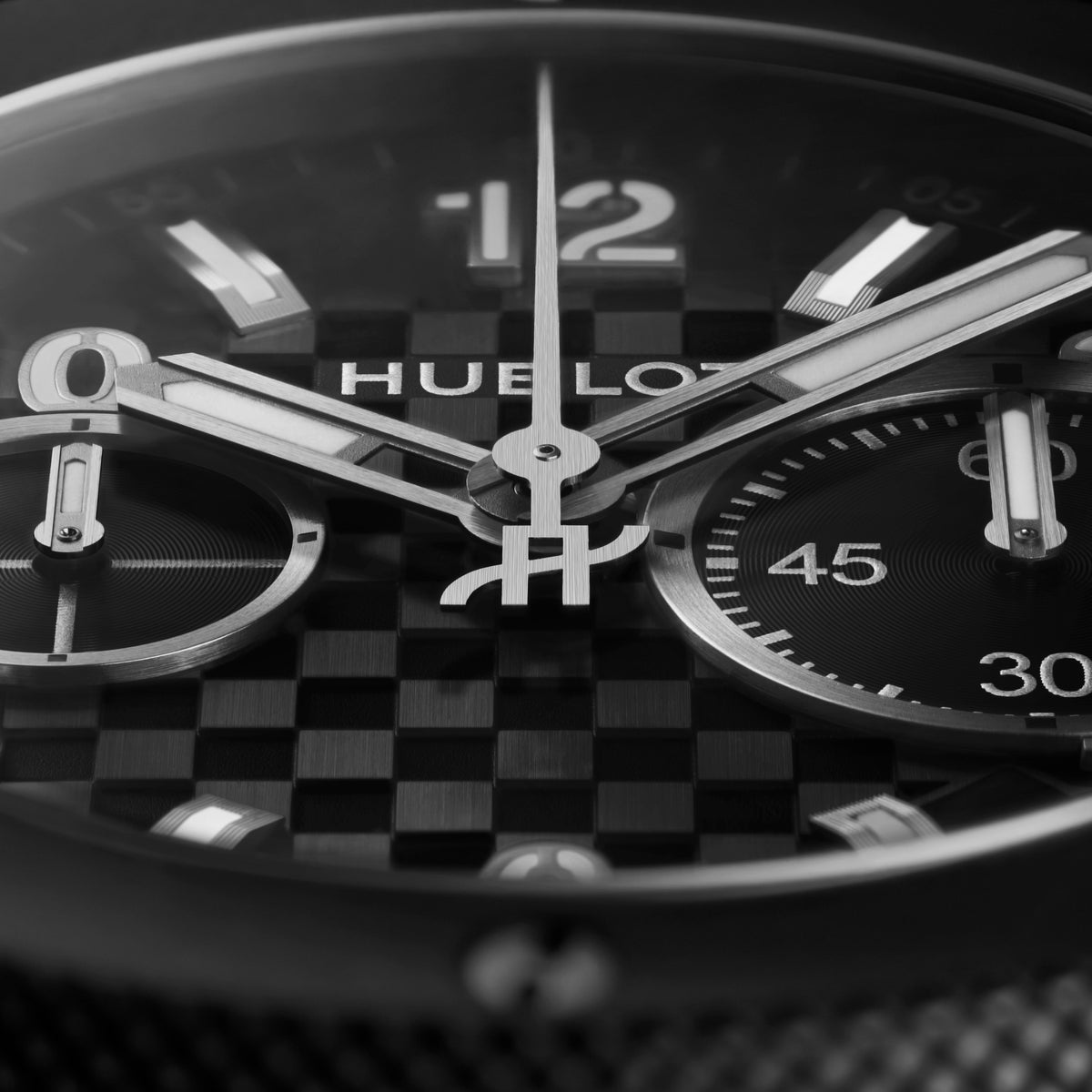 Hublot Big Bang Original Unico Black Magic 43 mm 431.CI.1370.RX – dial close-up