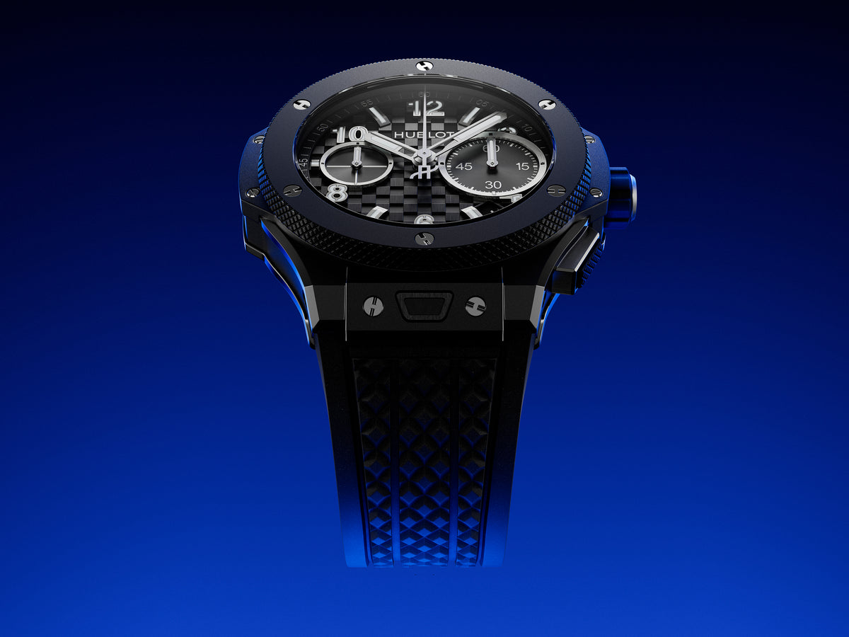 Hublot Big Bang Original Unico Black Magic 43 mm 431.CI.1370.RX – on blue background