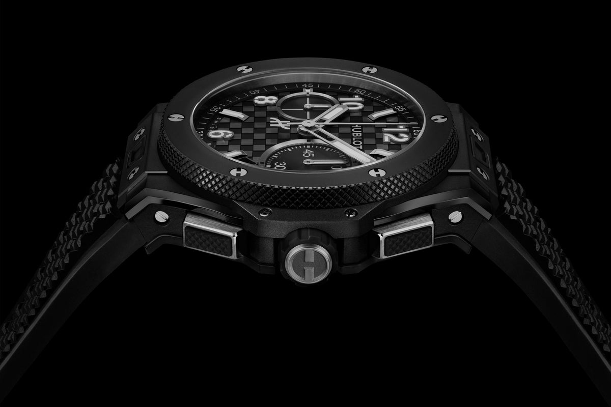 Hublot Big Bang Original Unico Black Magic 43 mm 431.CI.1370.RX – three-quarter view