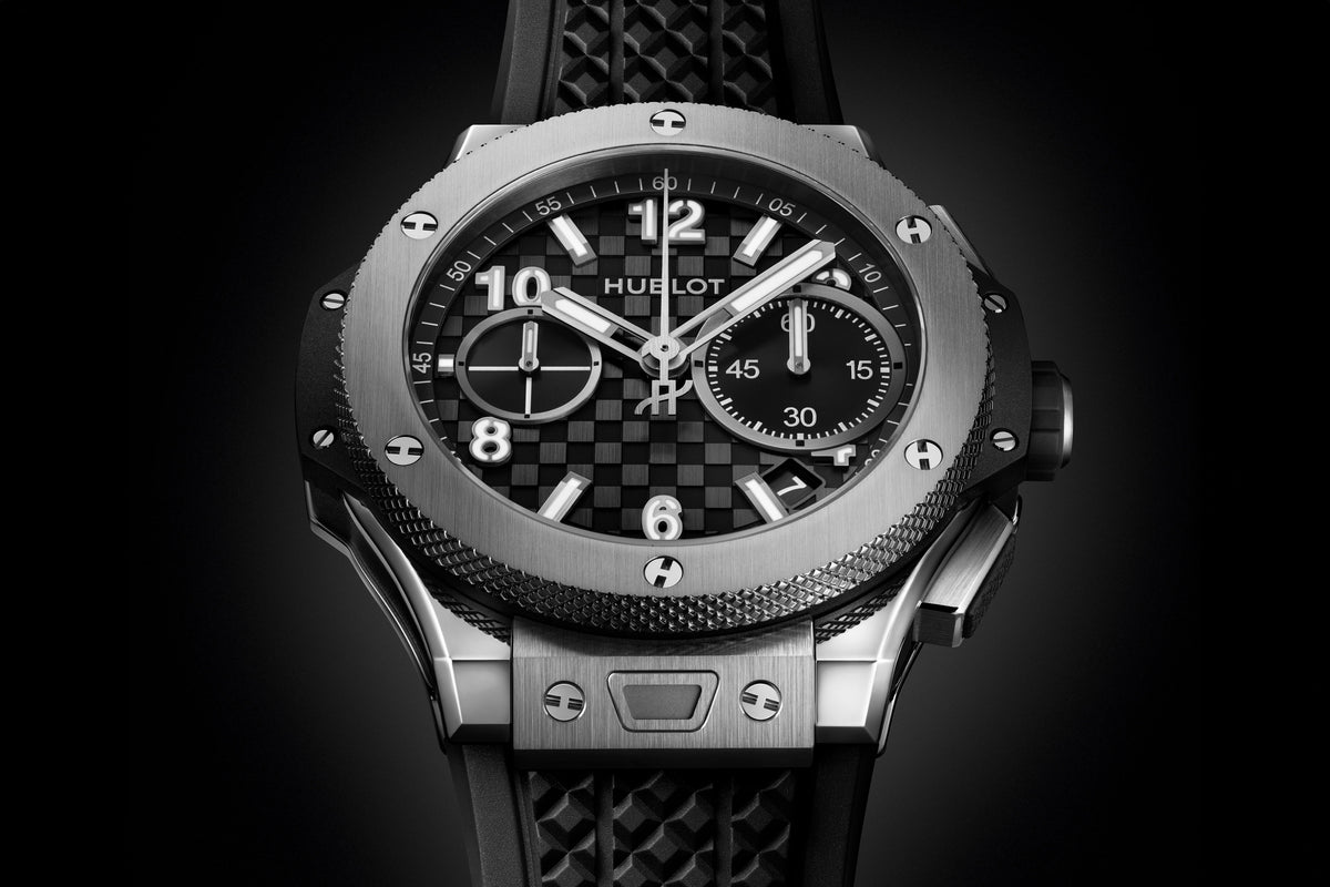 Hublot Big Bang Original Unico Titanium 43 mm 431.NX.1370.RX – three-quarter view