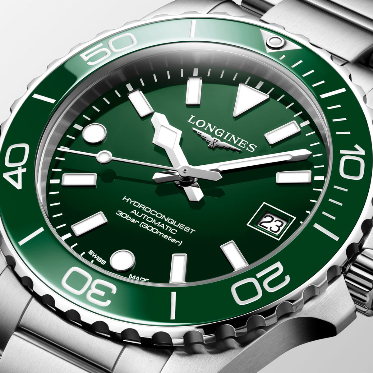 Longines HydroConquest 39mm L3.779.4.06.6 Unisex Watch - dial close-up