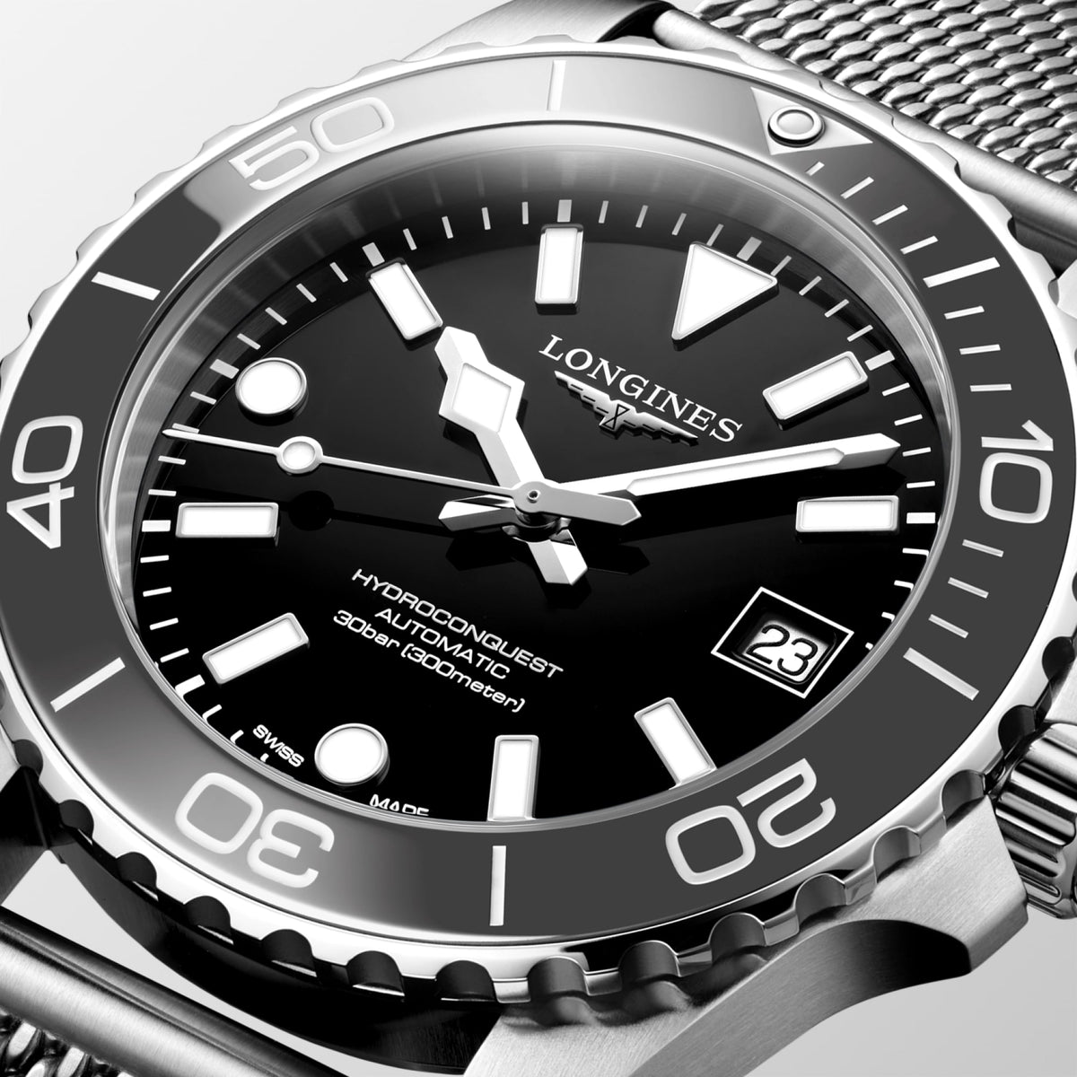 Longines HydroConquest 39mm L3.779.4.70.6 Unisex Watch - dial close-up