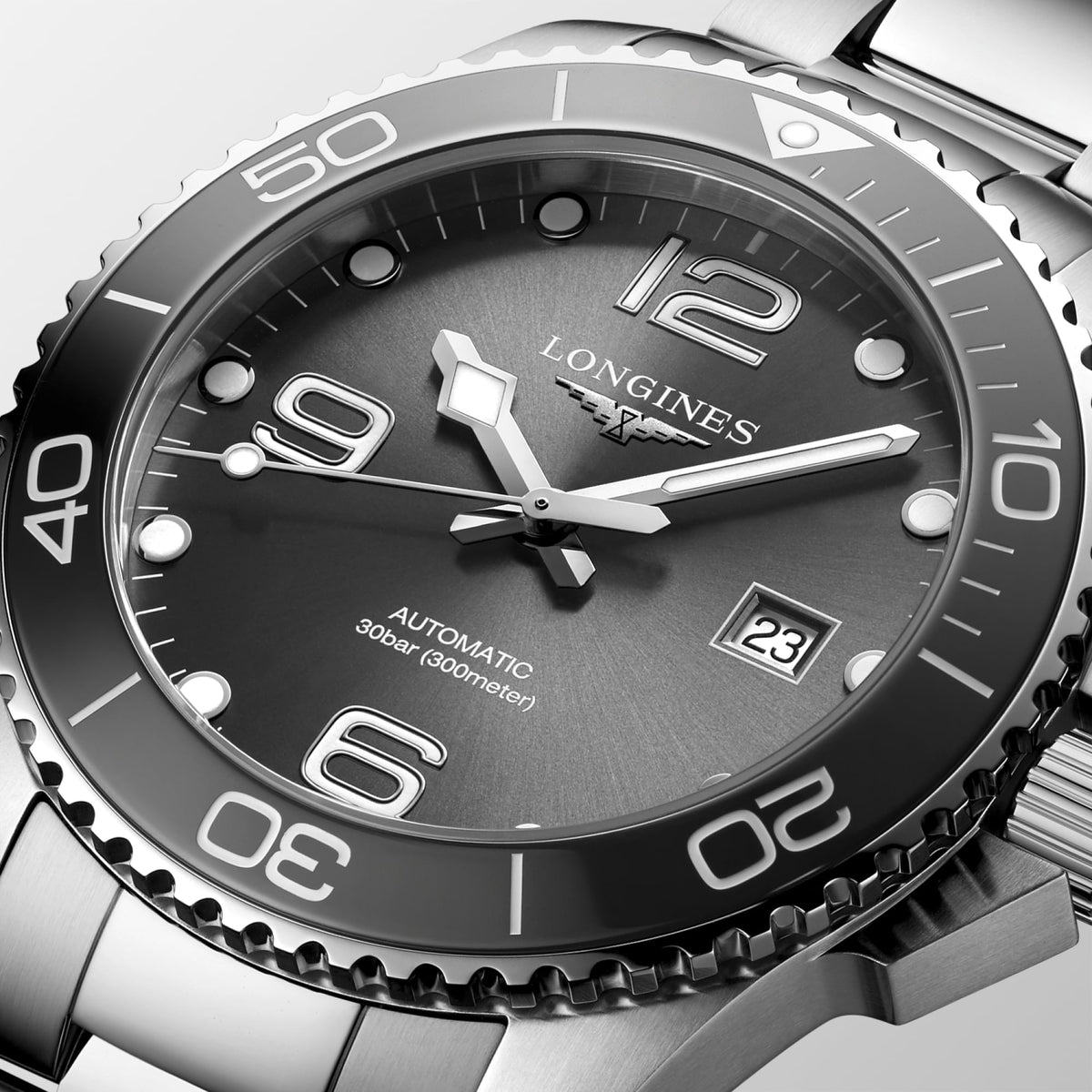 Longines HydroConquest 43mm L3.782.4.76.6 Watch for Men - dial close-up