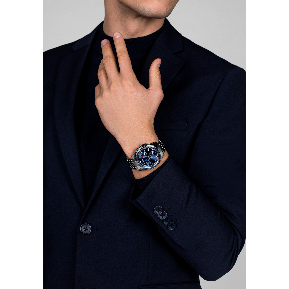 Rado HyperChrome Chronograph R32259203 – shown on the wrist