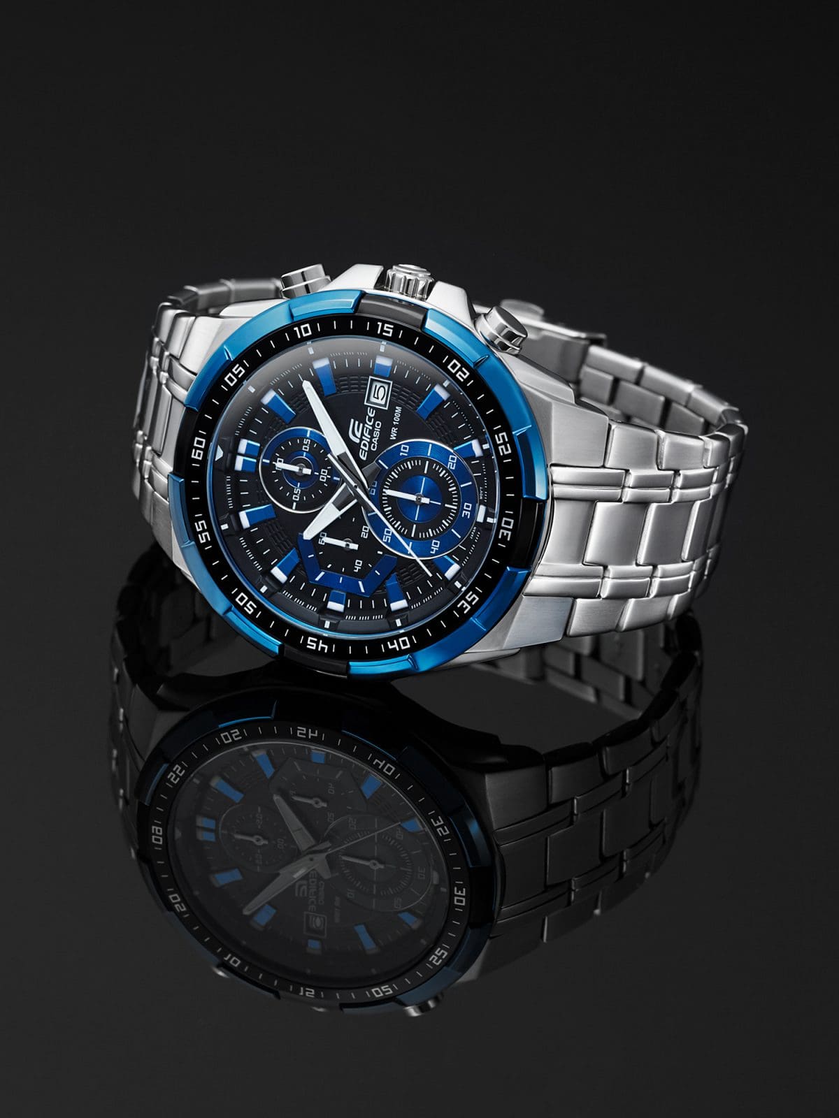 Casio Edifice EFR-539D-1A2V – front three-quarter view
