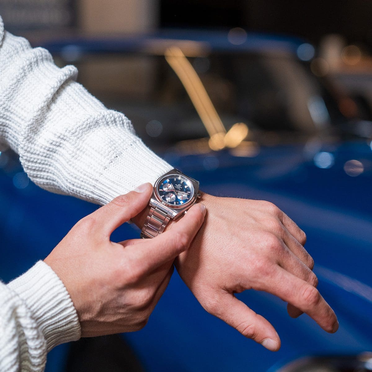 Casio Edifice EFB-730D-2AV – alternate on the wrist