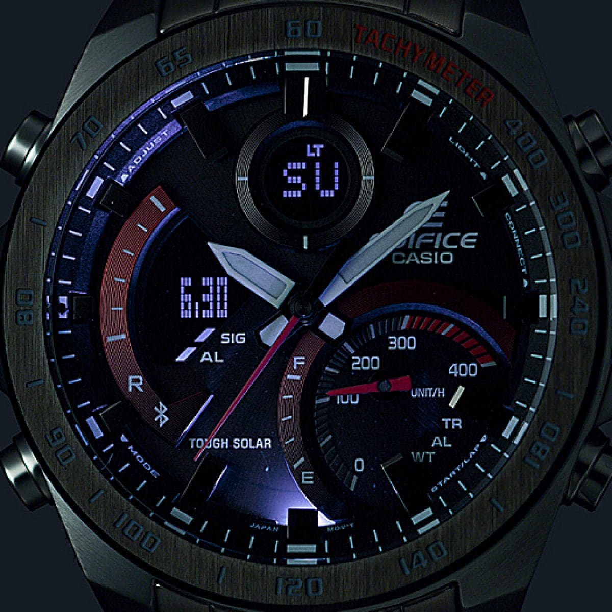 Casio Edifice ECB-900DB-1A – illuminated dial