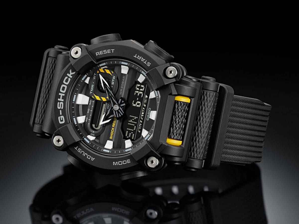 Casio G-Shock GA-900-1A – alternate side view