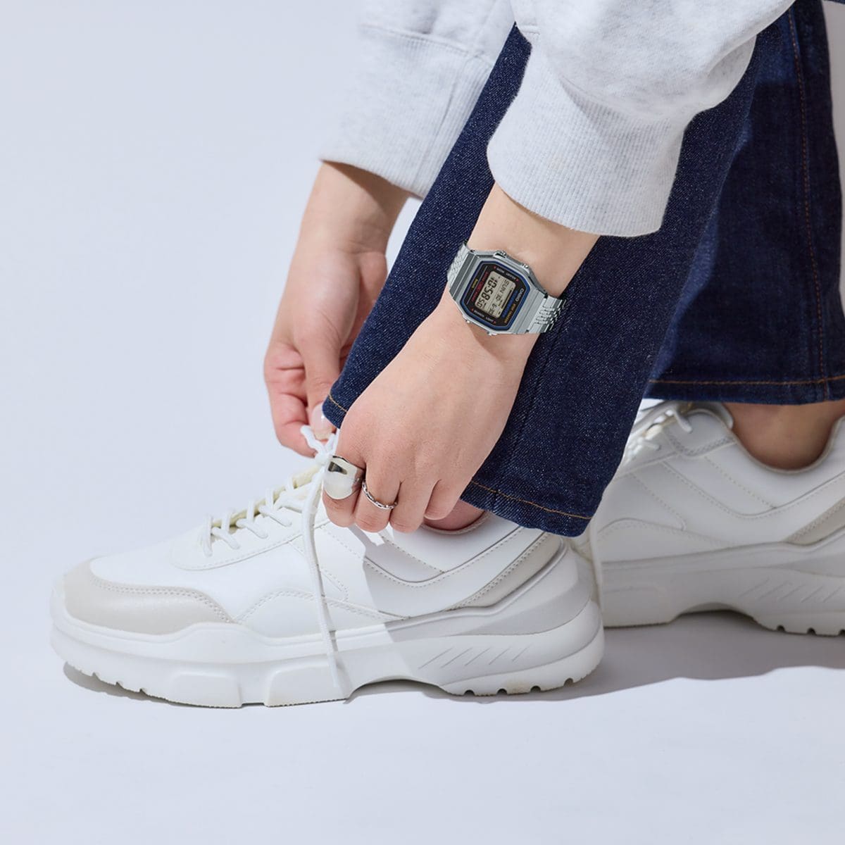 Casio Vintage ABL-100WE-1A – lifestyle view