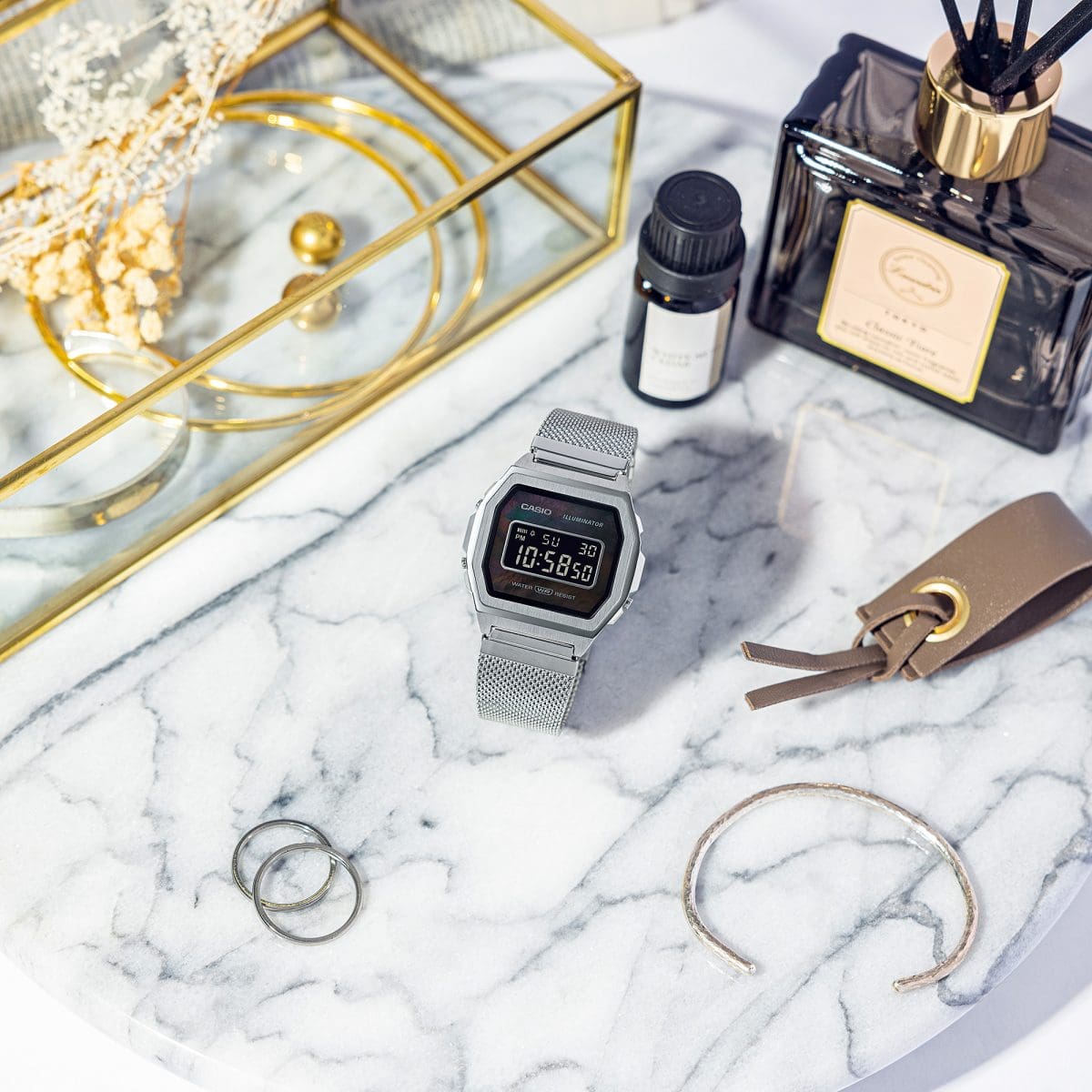 Casio Vintage A1000M-1B – lifestyle view