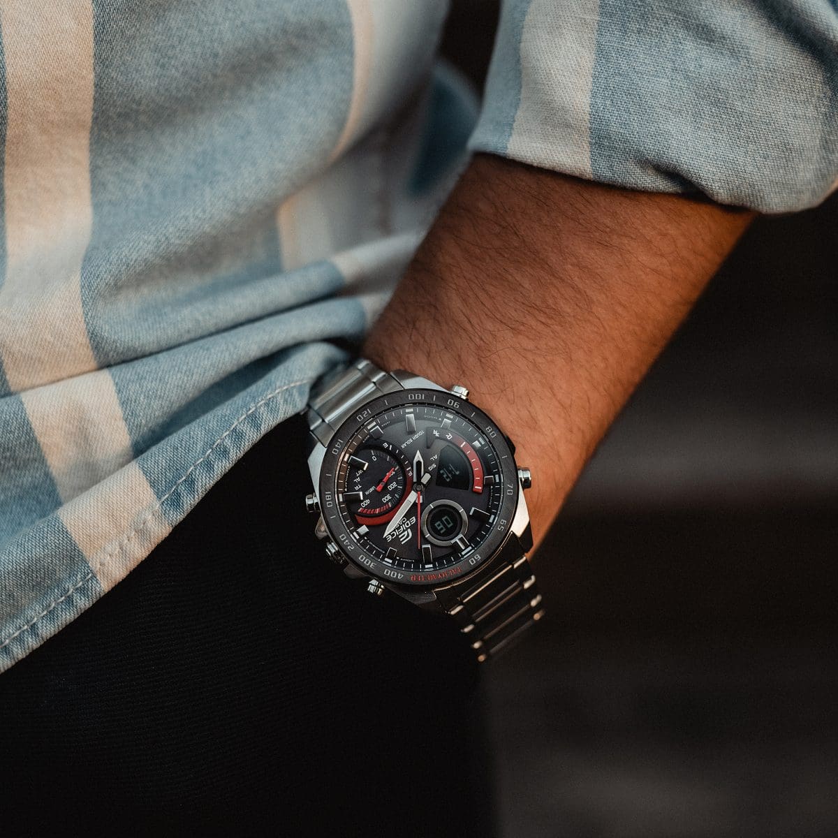 Casio Edifice ECB-900DB-1A – on the wrist