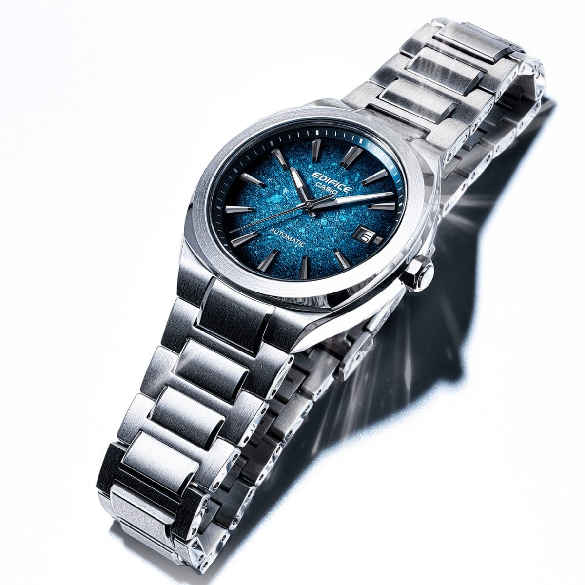 Casio Edifice EFK-200D-2A – alternate front three-quarter view