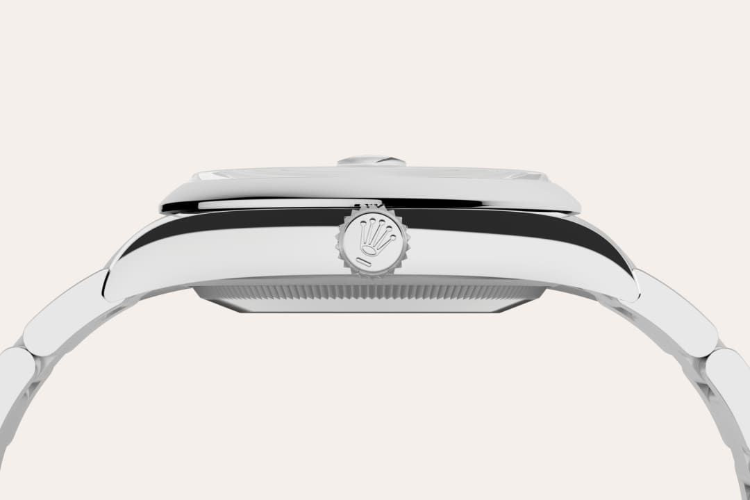 Fluted bezel