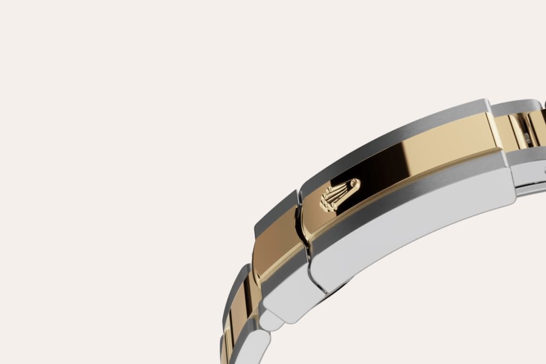 Fluted bezel