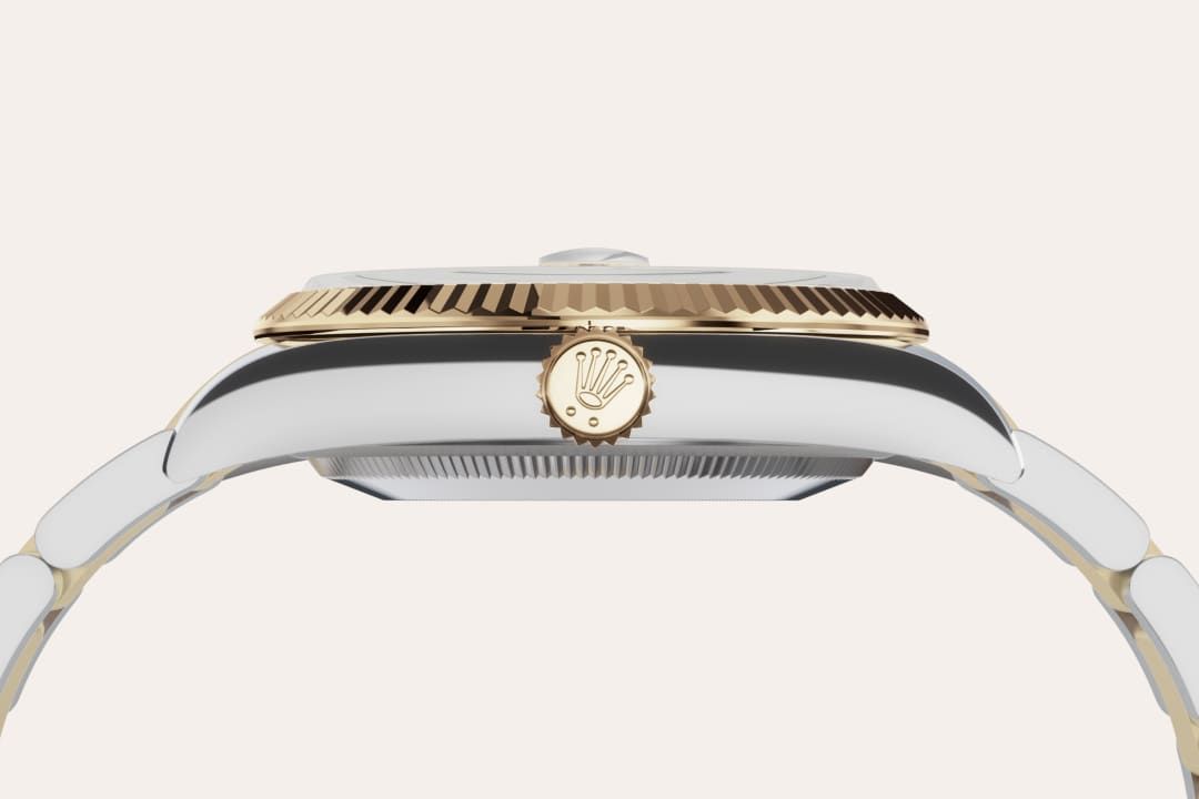 Fluted bezel