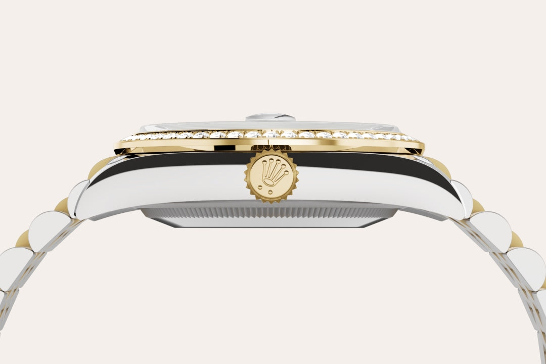 Fluted bezel
