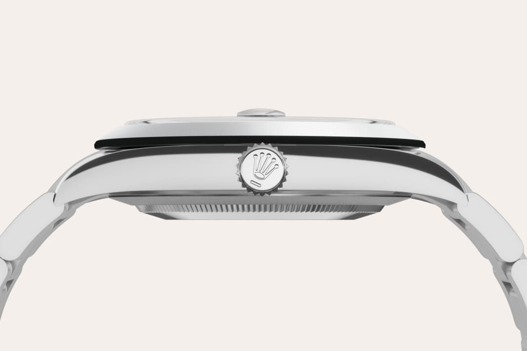 Fluted bezel