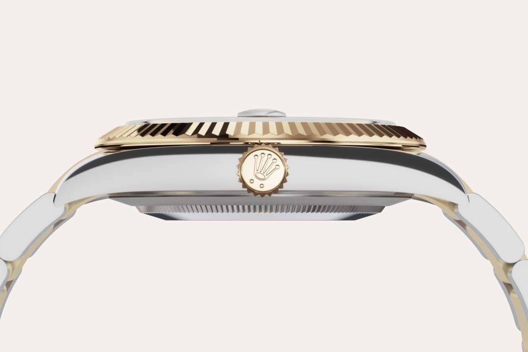 Fluted bezel