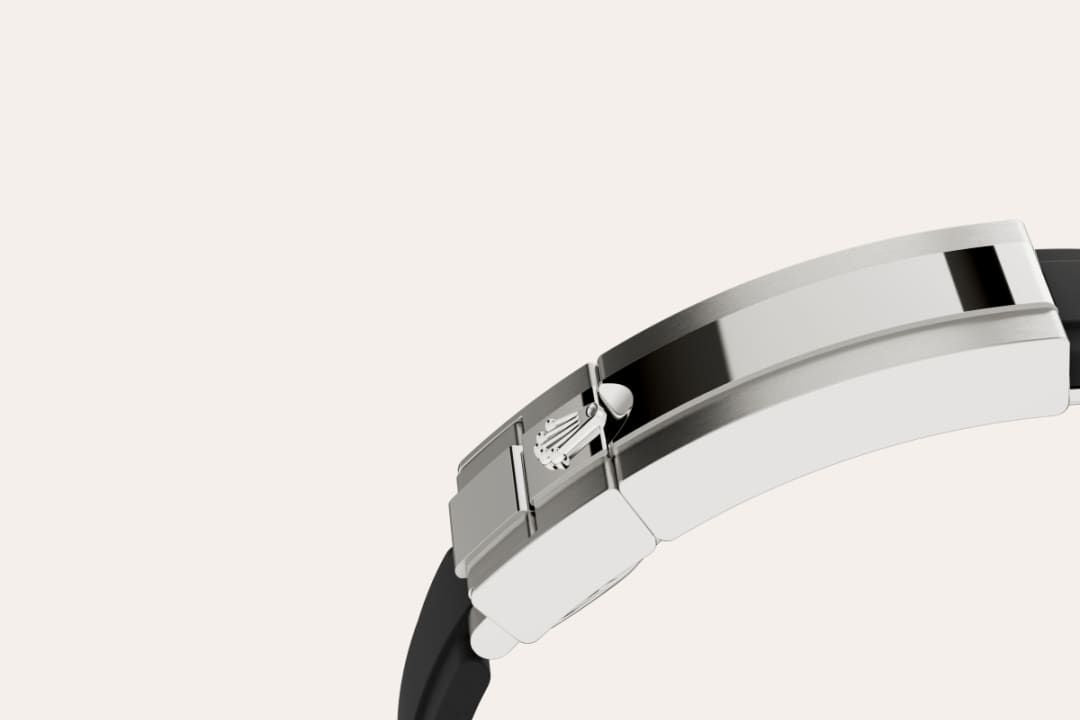 Fluted bezel
