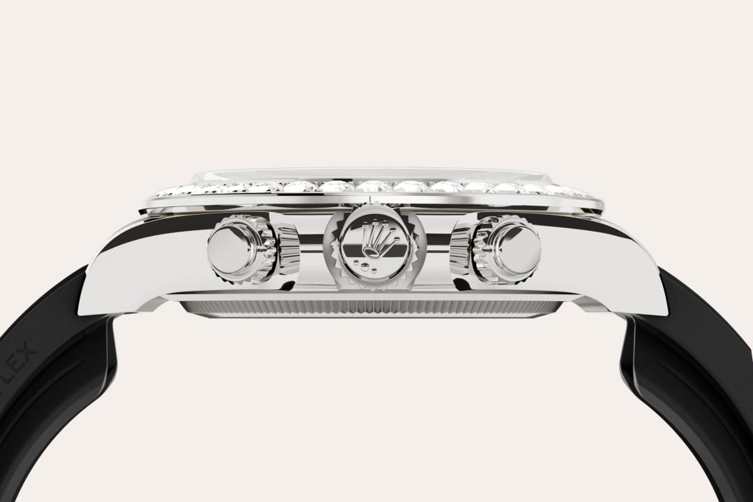 Fluted bezel