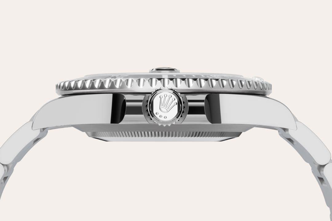 Fluted bezel