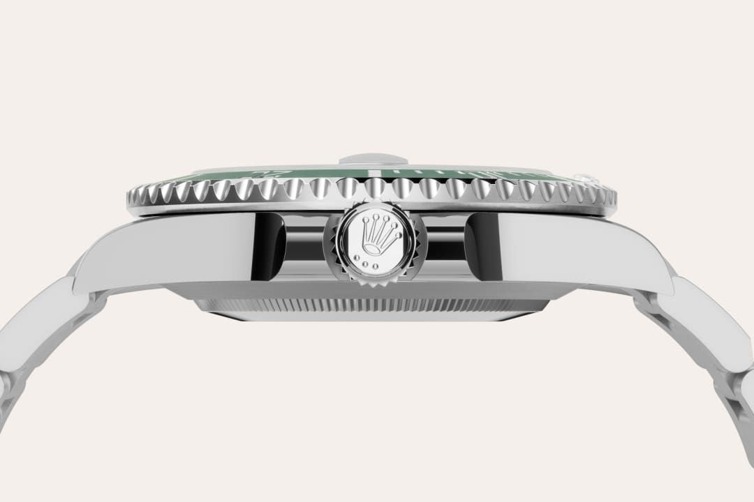 Fluted bezel