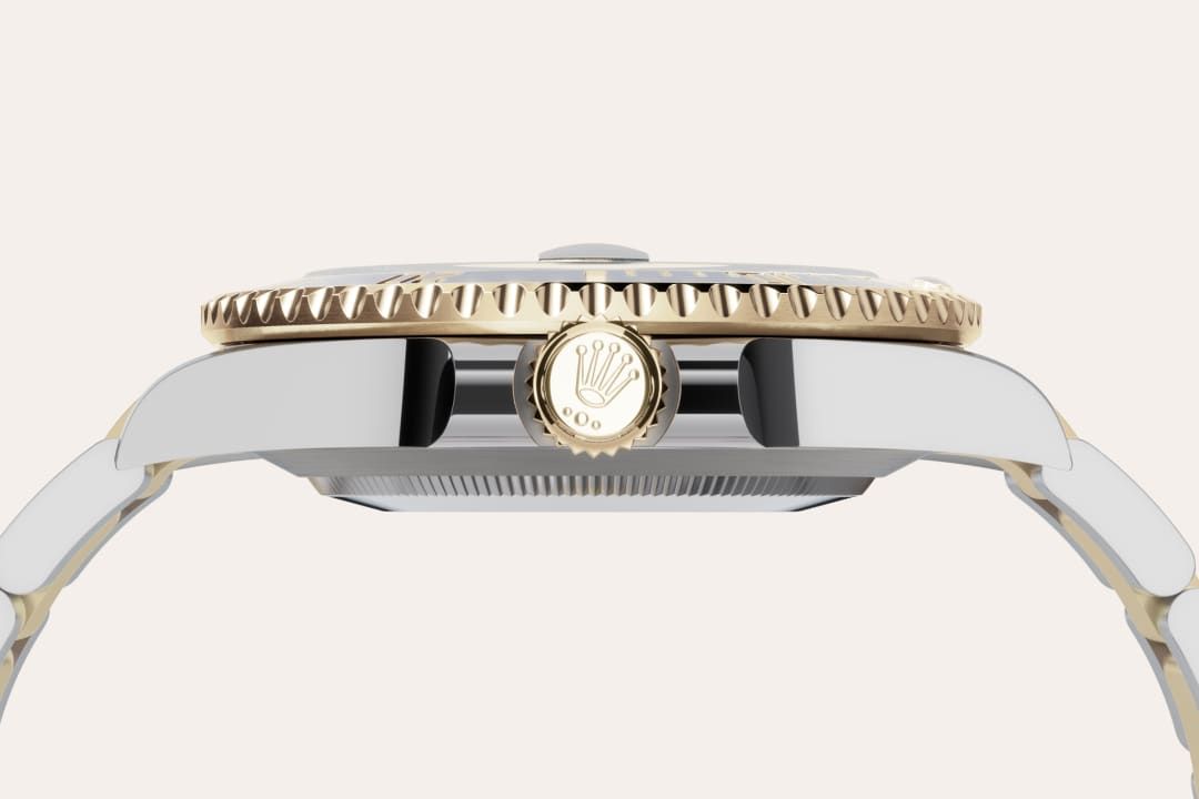 Fluted bezel