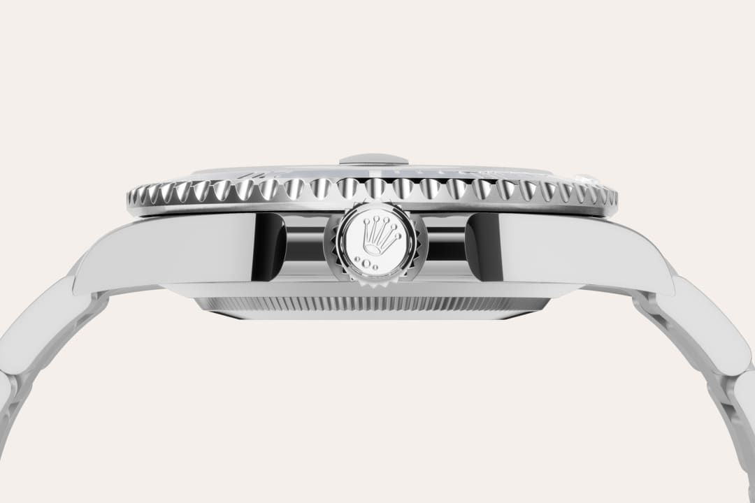 Fluted bezel