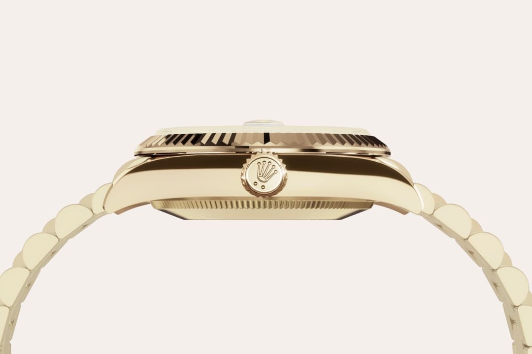 Fluted bezel