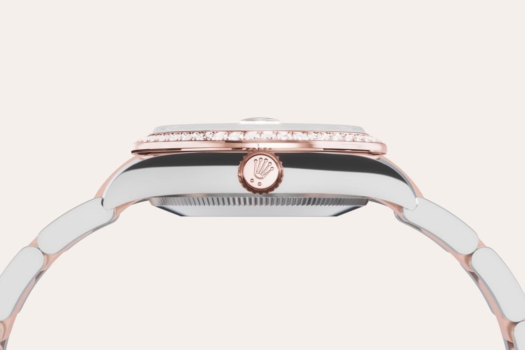 Fluted bezel