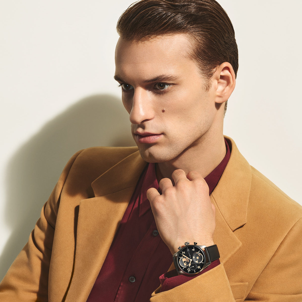 Montblanc Summit 3 Smartwatch Titanium MB129268 – view 2 of 7