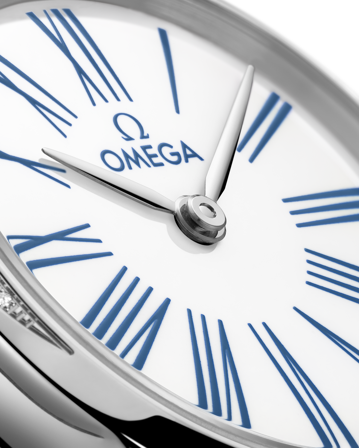 OMEGA De Ville Mini Trésor 428.17.26.60.04.001, 26 mm steel with white dial – official gallery image 3