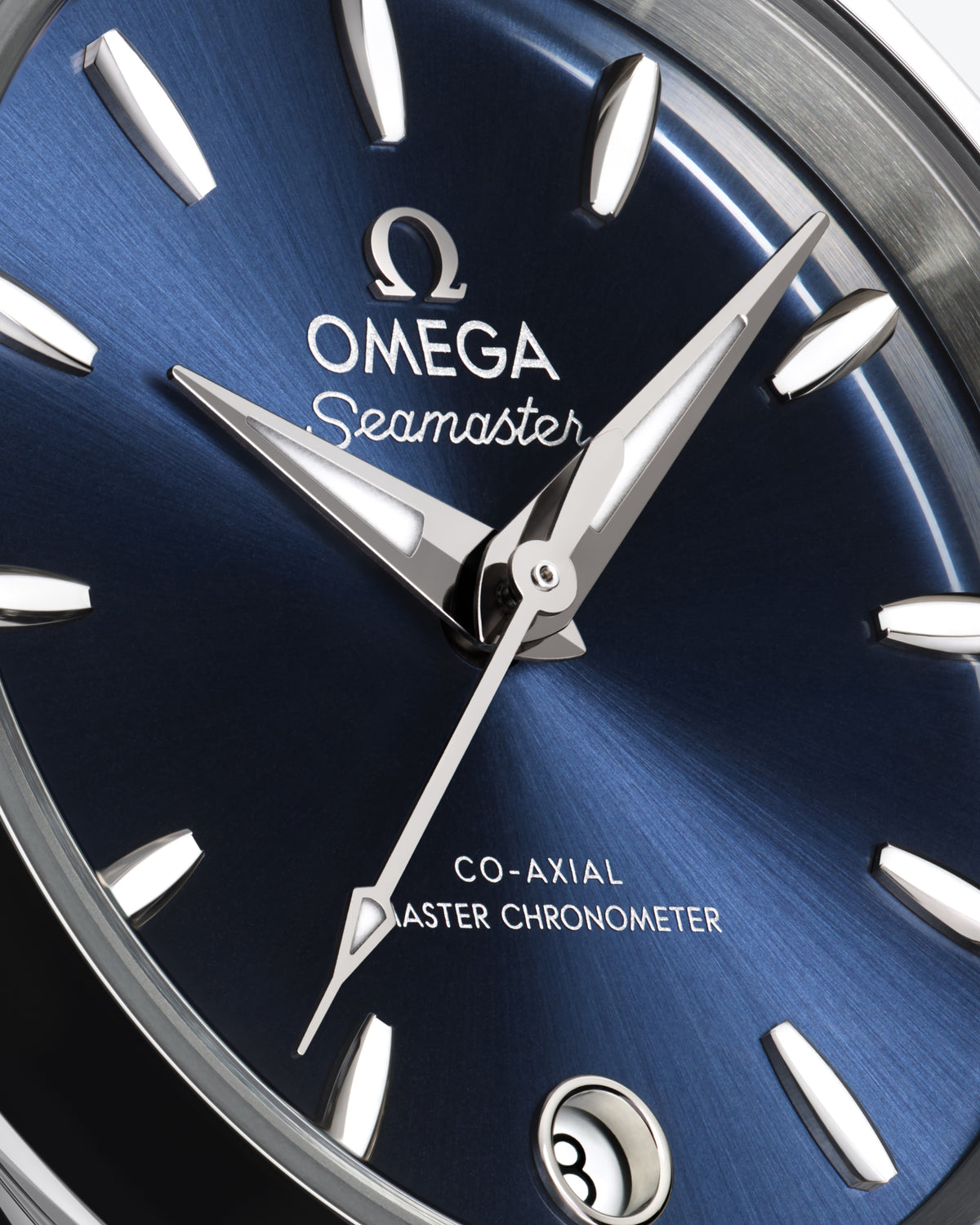 OMEGA Seamaster Aqua Terra 150M 220.10.30.20.03.001, 30 mm steel with blue dial – official gallery image 3
