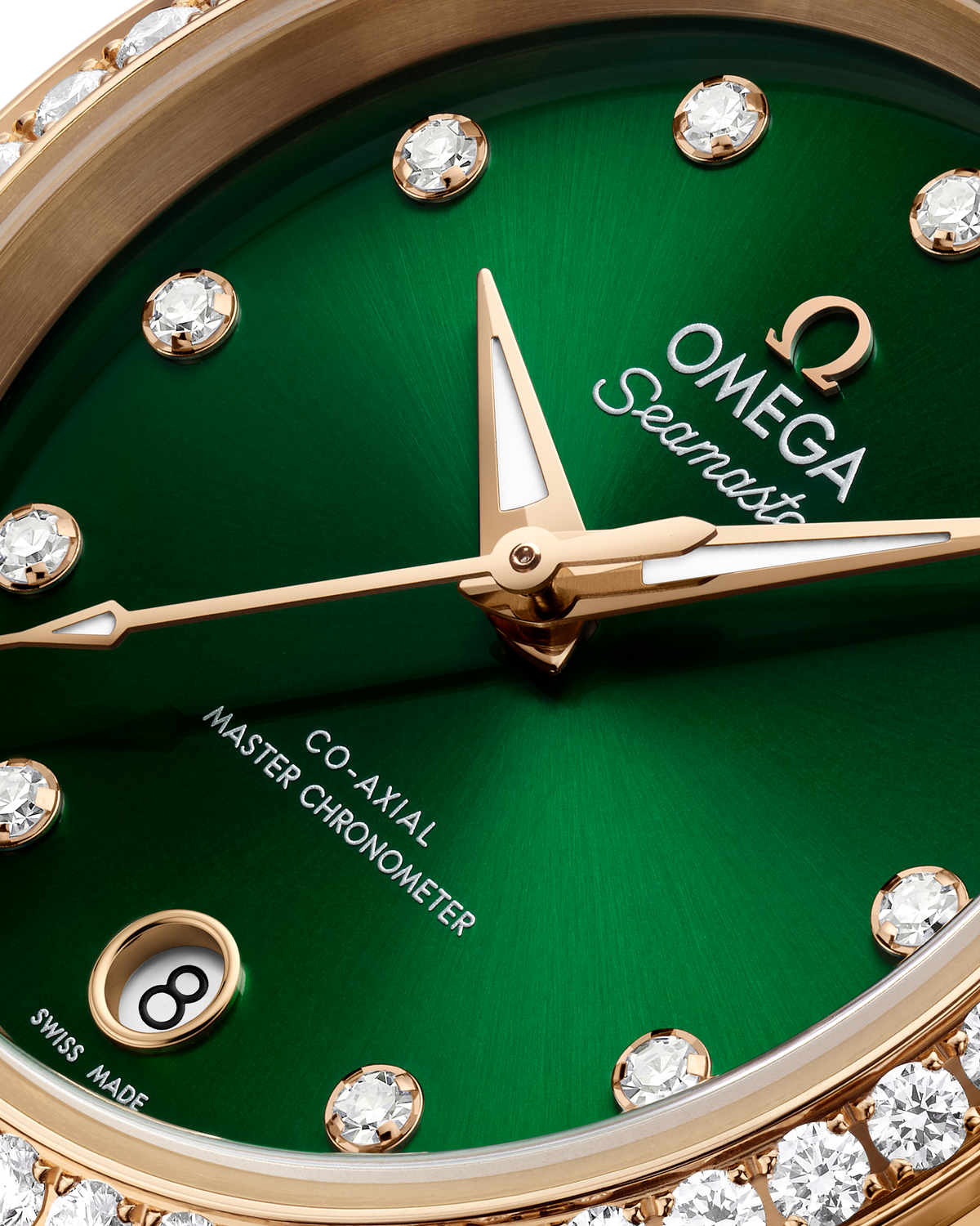 OMEGA Seamaster Aqua Terra 150M 220.55.30.20.60.001, 30 mm moonshine™ gold with green dial – official gallery image 4