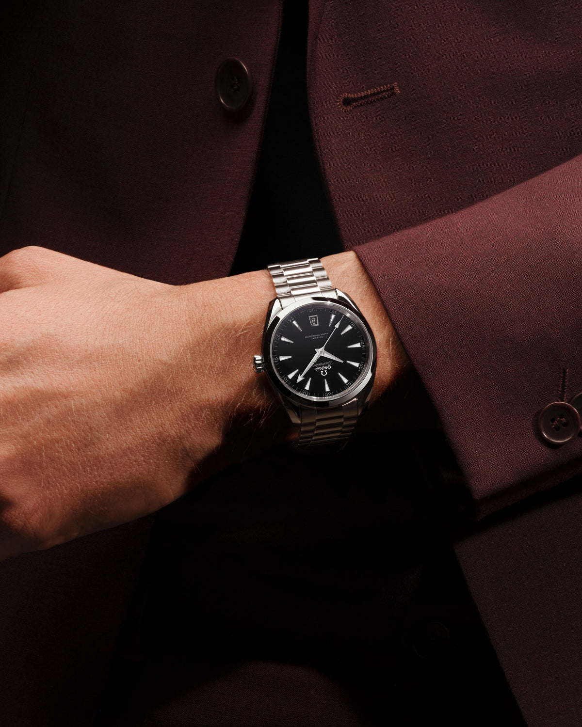 OMEGA Seamaster Aqua Terra 150M 220.10.41.21.01.002, 41 mm steel with black dial – official gallery image 6