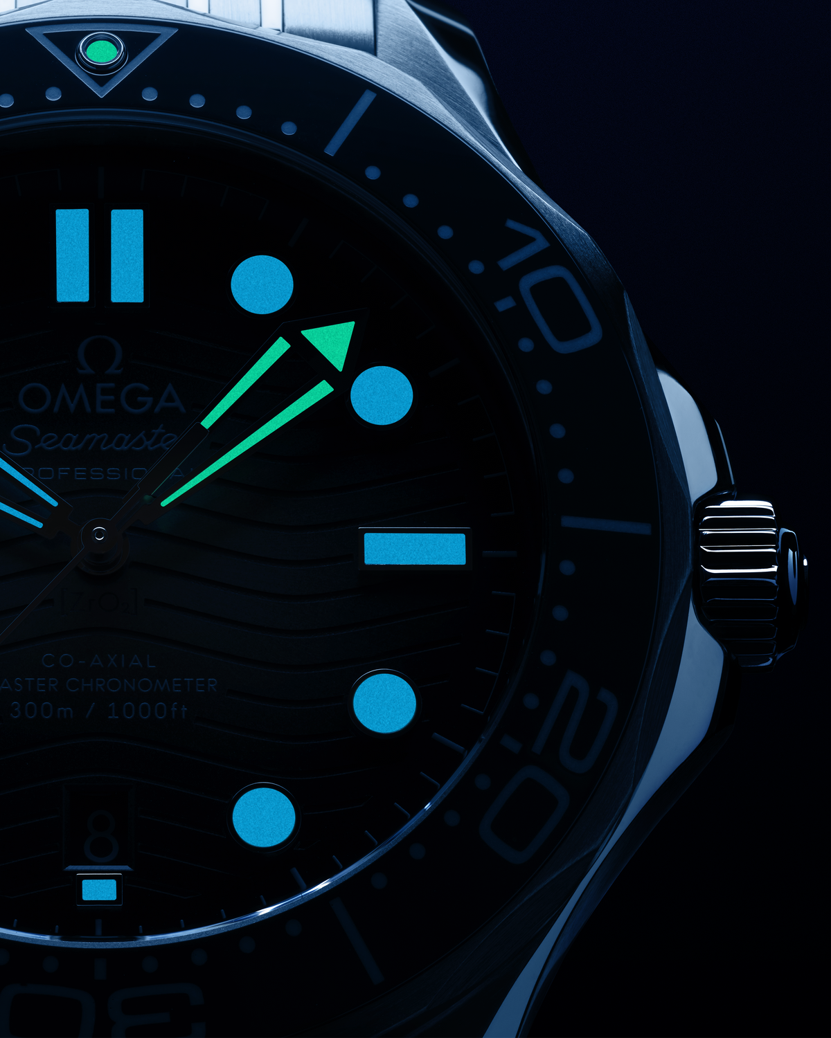 OMEGA Seamaster Diver 300M Summer Blue 210.30.42.20.03.003, 42 mm steel with blue dial – official gallery image 5