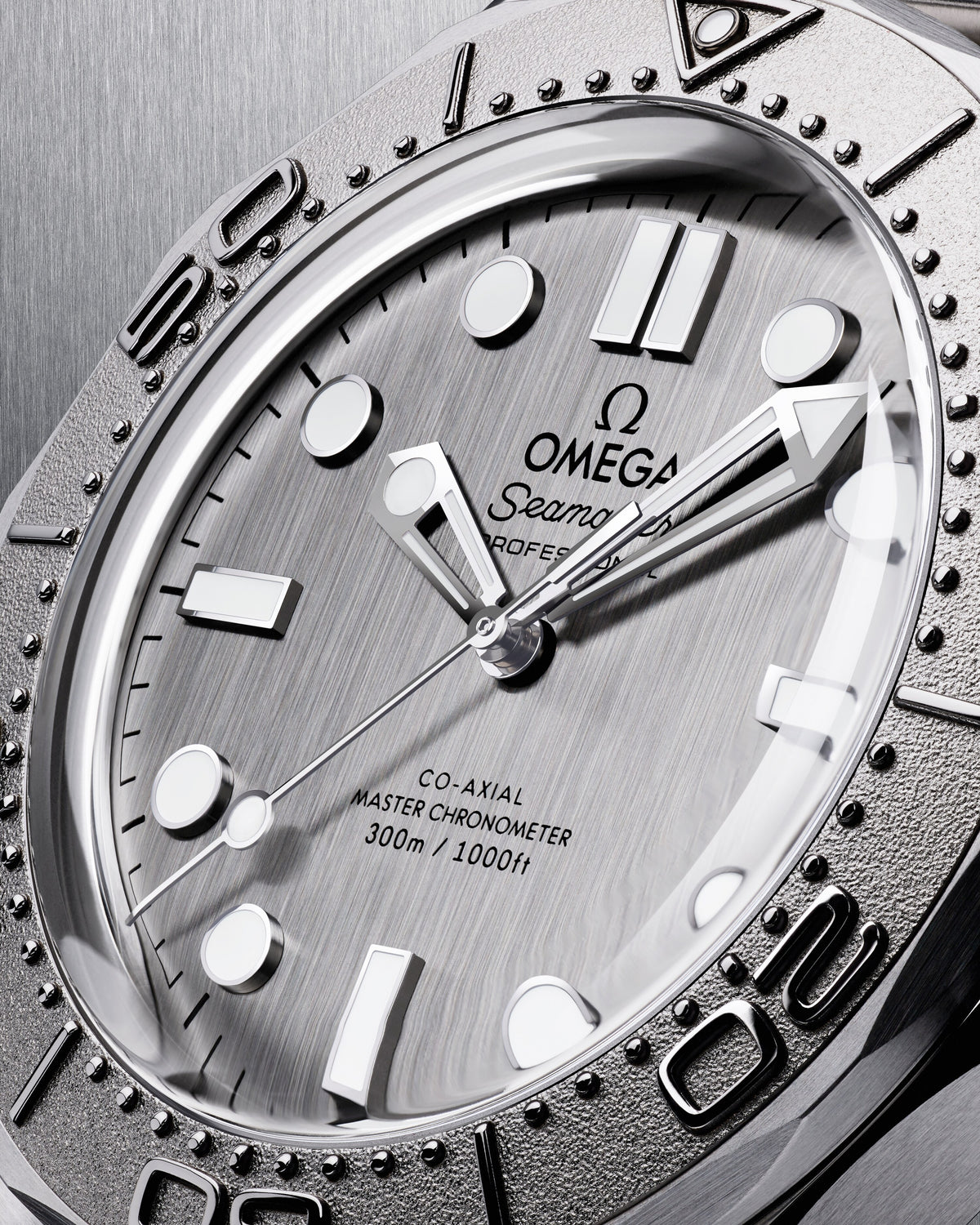 OMEGA Seamaster Diver 300M 210.30.42.20.06.002, 42 mm steel with grey dial – official gallery image 5