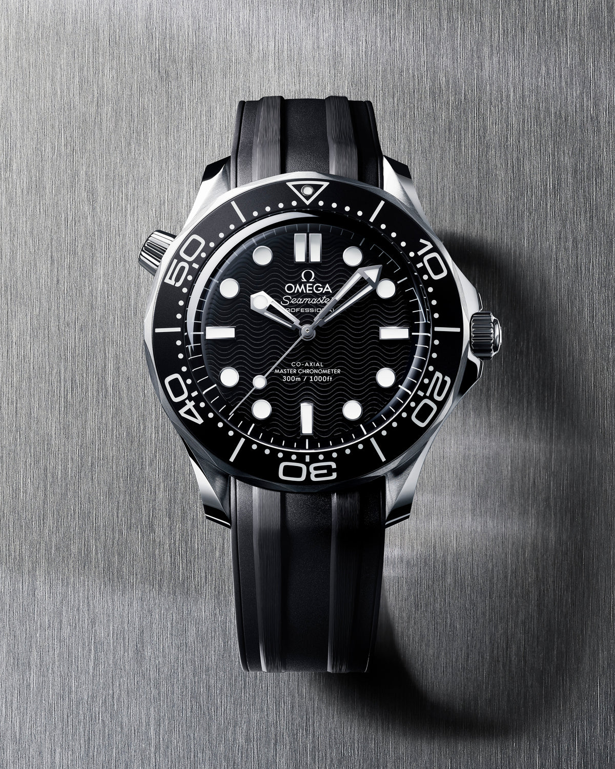 OMEGA Seamaster Diver 300M 210.32.42.20.01.003, 42 mm steel with black dial – official gallery image 5