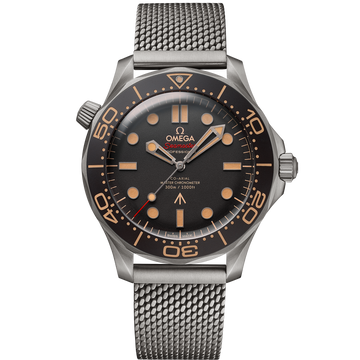 OMEGA Seamaster Diver 300M 007 Edition 210.90.42.20.01.001, 42 mm titanium with brown dial – front view